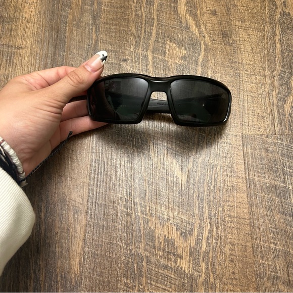 Sunglasses - Picture 1 of 3
